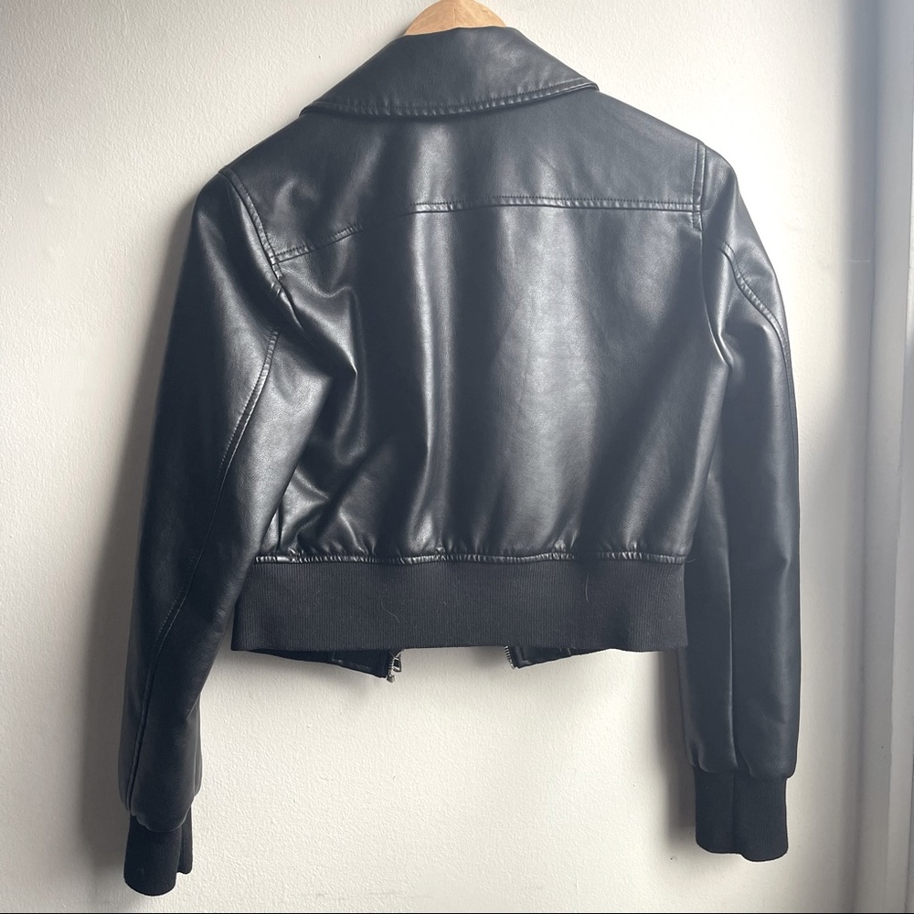 Leather jacket - Picture 2 of 2